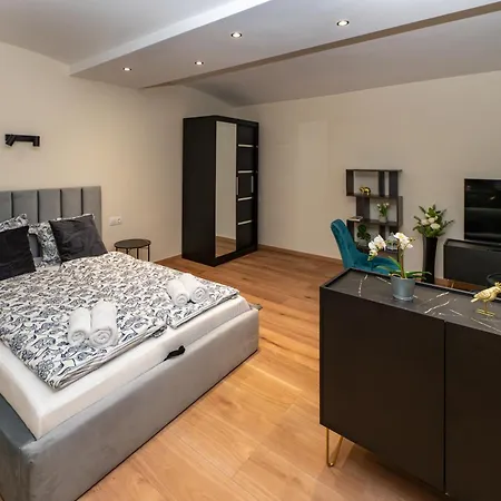 Apartamento Astoria R92 Two Bedroom *
